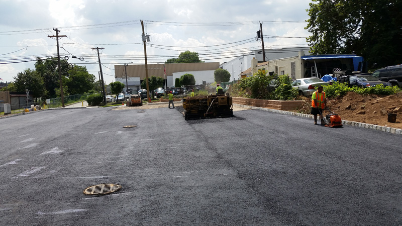 Commercial asphalt paving